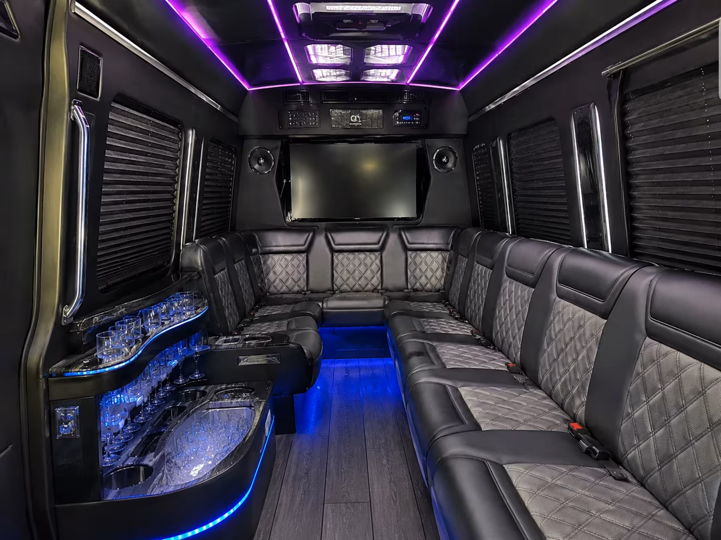 spokanevalleycharterbusservices com lets you compare buses for government conferences and training events