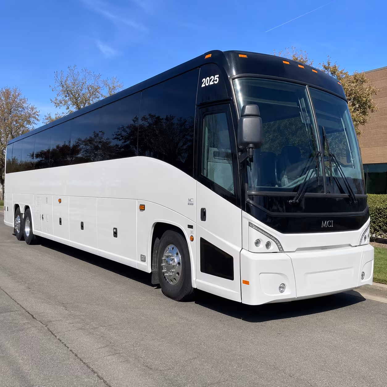 wedding and corporate event shuttle buses in spokane valley